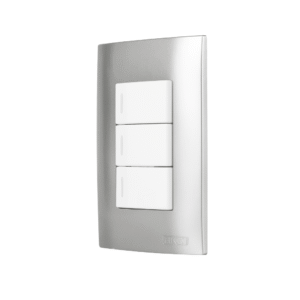 Interruptor Triple Con Placa Plata Altimus 124808 Aksi